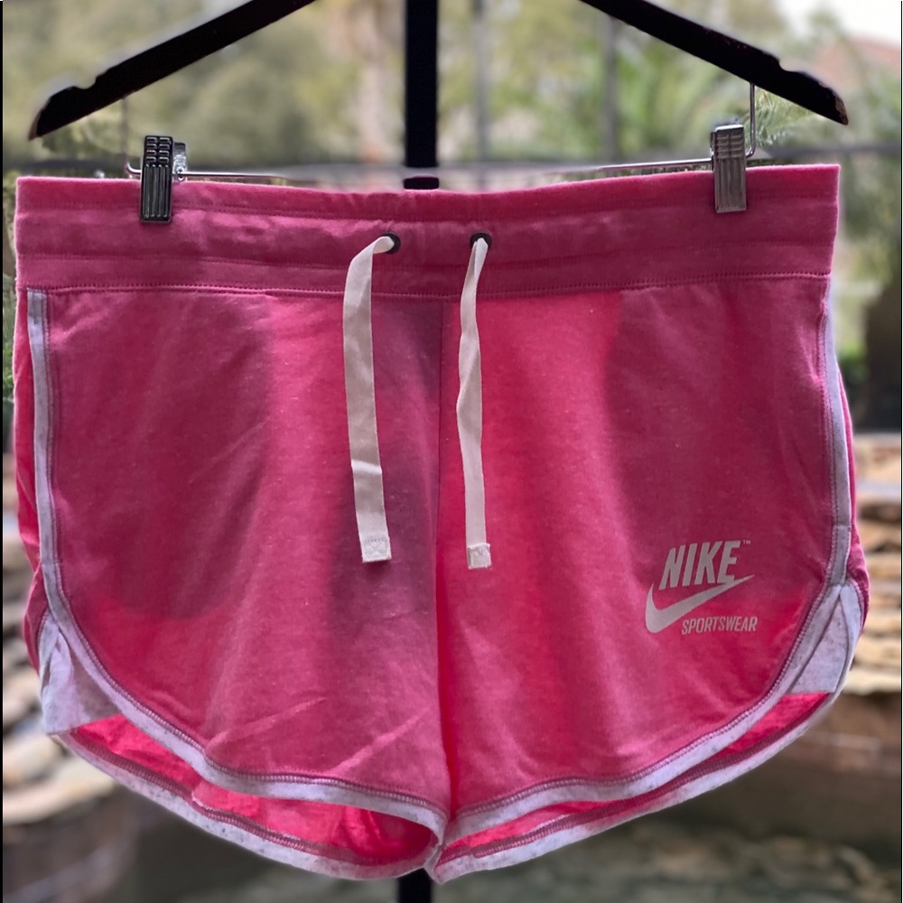 NIKE NSW Gym Vintage Shorts Large Pink